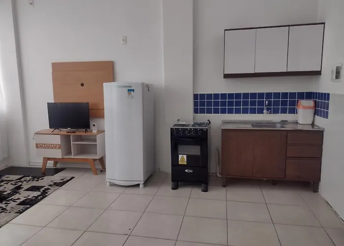 Apartamento mobiliado a 30 metros da praia en centro Balneario Camboriu